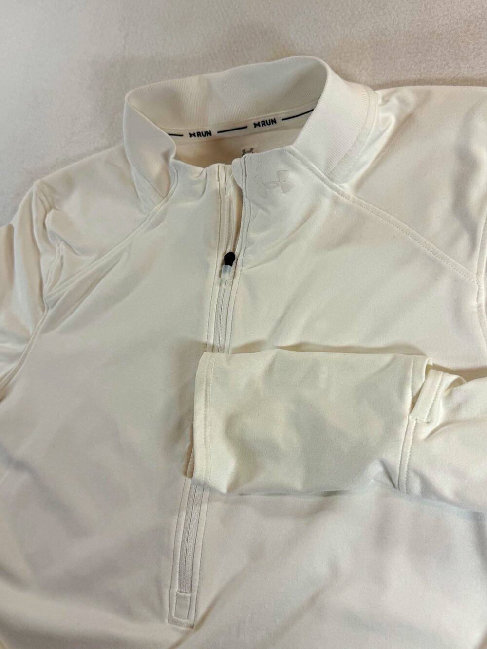 Under Armour Women’s S White 1/2 Zip Running Pullover Thumbholes